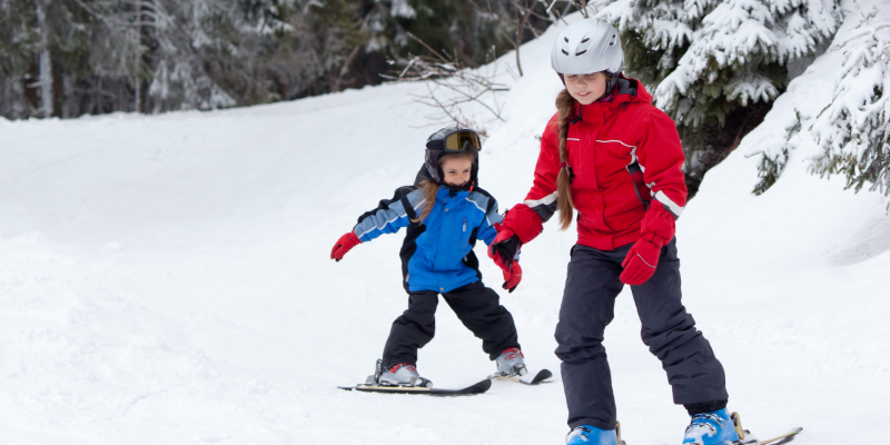 Schneewanderung mit Kindern in Lappland Nordic
