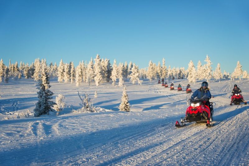 Schneemobiltour-durch-Lappland-Reisen-mit-Nordic