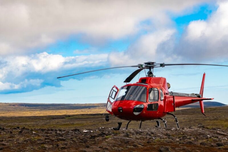 Helikopterflug-ueber-Island-Aktivitäten-in-Island-im-Sommer-Reisen-mit-Nordic-Skandinavien-Spezialist
